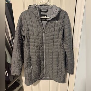 The North Face Women's Thermoball Quilted Hooded Parka Jacket - Gray
